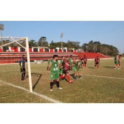 Os clubes da 2ª divisão do futebol do Paraná estão finalizando preparativos para a competição